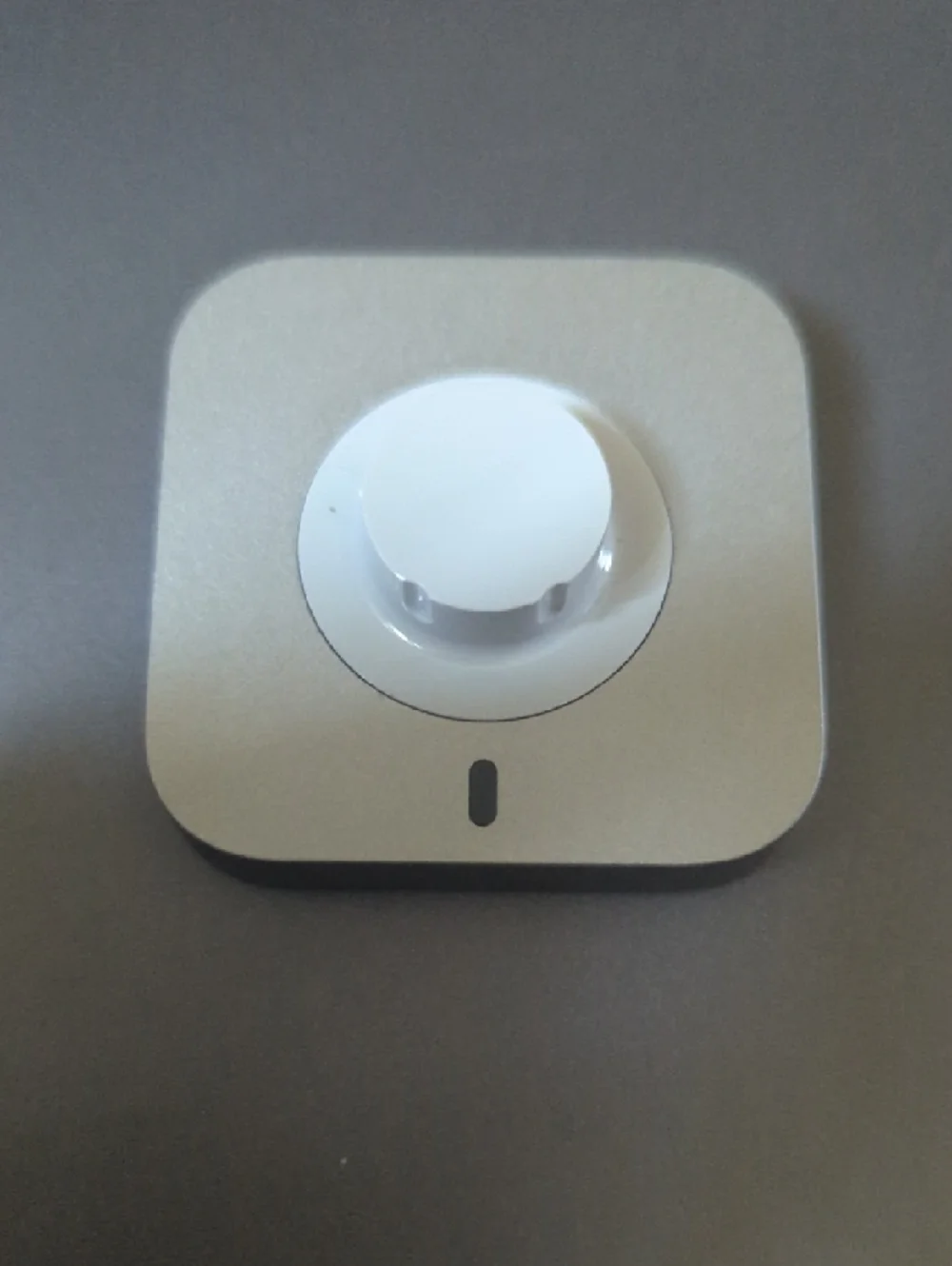 Oura Silver Ring with Charging Dock and USB-C Cable